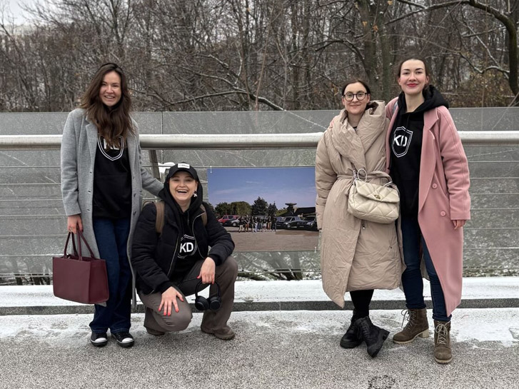 Київська фотовиставка до Міжнародного дня волонтера